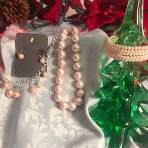 Carolee Macy’s *4 pc set!* pink pearl & silver